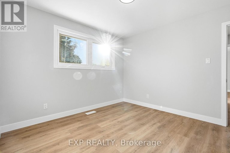 29533055/2158-fillmore-crescent/beacon-hill-north/ottawa/ontario/K1J6A4_25