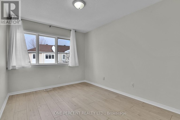 29244375/563-burleigh-private/cyrville/ottawa/ontario/K1J1J9_28