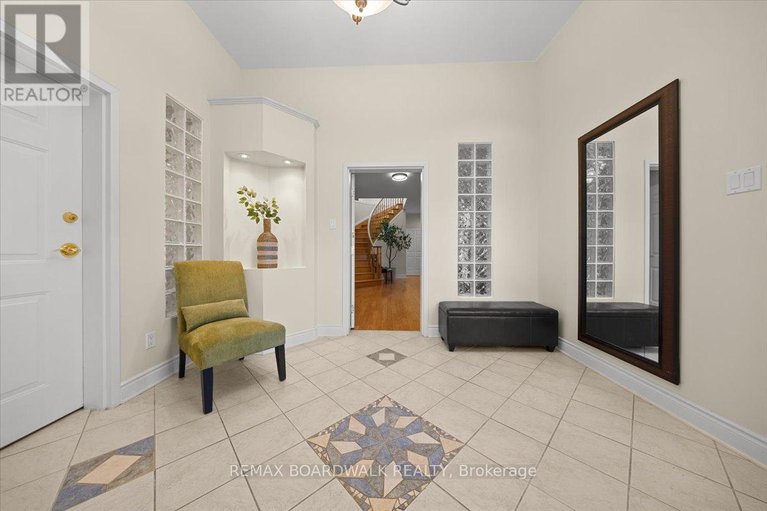 29641184/1210-barnett-drive/cumberland-village/ottawa/ontario/K4C1C7_24