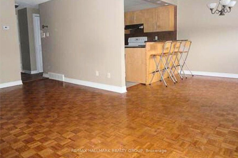 29057577/235-ridgepark-private/meadowlandscrestview/ottawa/ontario/K2G1H1_8