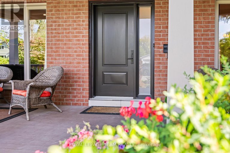 29461995/1601-apeldoorn-avenue/carleton-heights/ottawa/ontario/K2C1V4_7