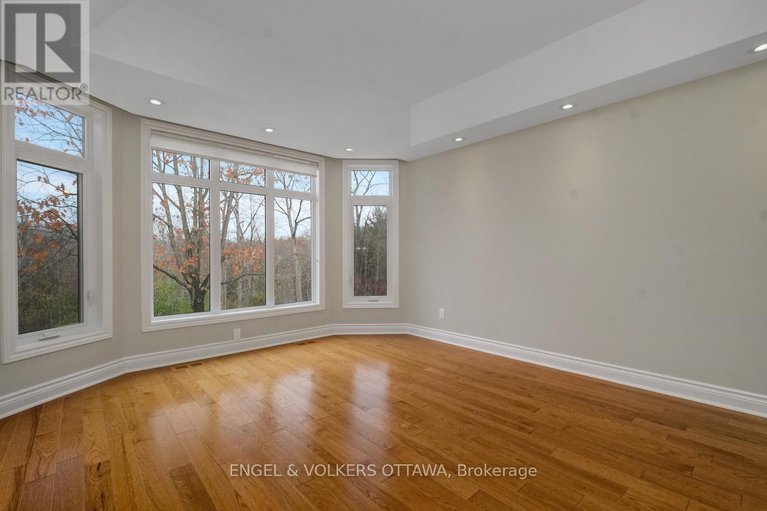 29162834/25-bittern-court/rockcliffe/ottawa/ontario/K1L8K9_13