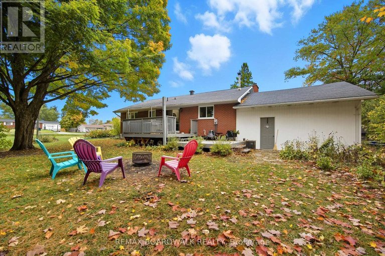 29538006/121-stamford-drive/drummond-n-elmsley-drummond-twp/drummondnorth-elmsley/ontario/K7H3C1_32