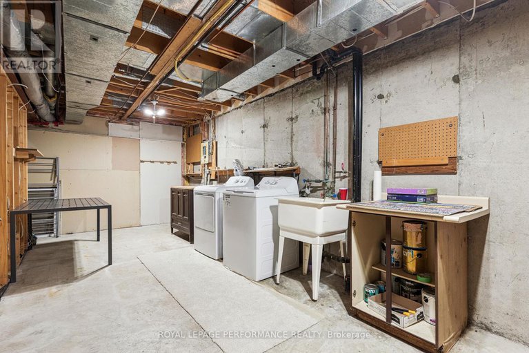 29354265/172-claiborne-way/queenswood-heights-south/ottawa/ontario/K1E3V1_36