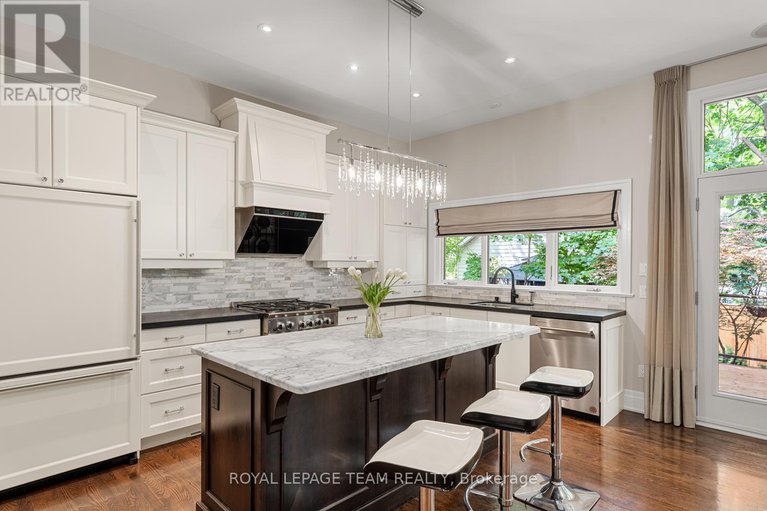 28594561/103-black-maple-private/rockcliffe/ottawa/ontario/K1M0J3_7