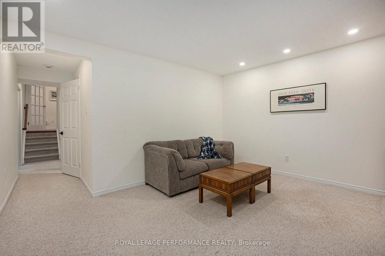 28643500/81-waterford-drive/pineglencountry-place/ottawa/ontario/K2E7V4_40