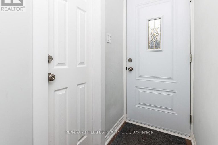 28591498/1941-haig-drive/elmvale-acres/ottawa/ontario/K1G2J9_21