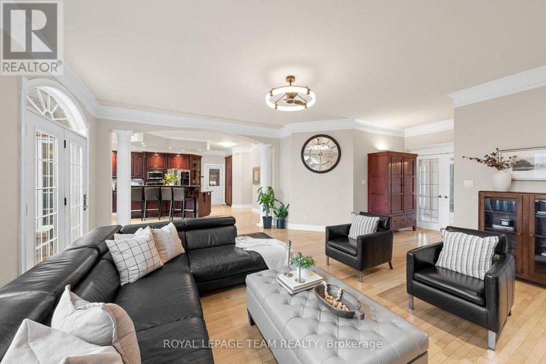 29572534/5440-wadell-court/manotick-village-manotick-estates/ottawa/ontario/K4M1L3_12