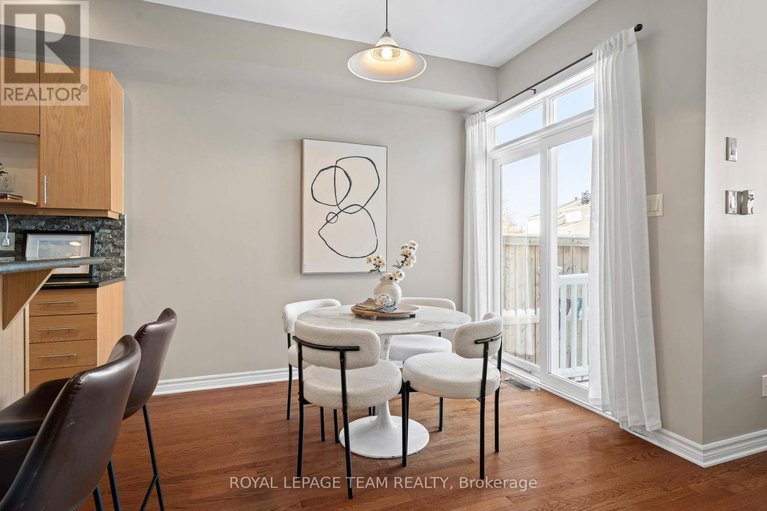 29590132/319-kingbrook-drive/bridlewood/ottawa/ontario/K2M0G1_9