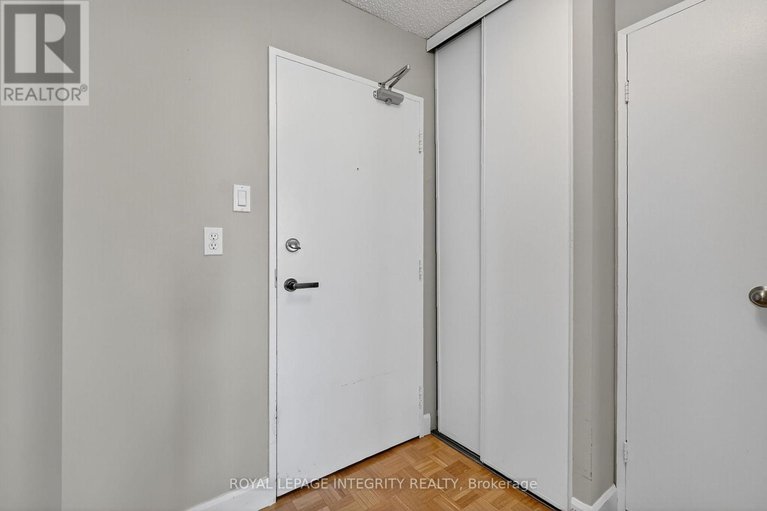 28883247/704-265-poulin-avenue/britannia/ottawa/ontario/K2B7Y8_5