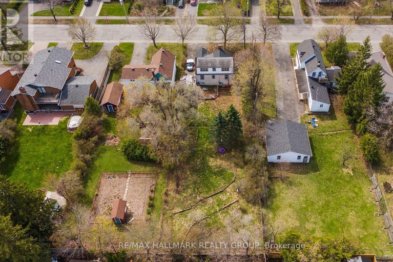 29030664/279285-pleasant-park-road/alta-vistafaircrest-heights/ottawa/ontario/K1H5M7_9