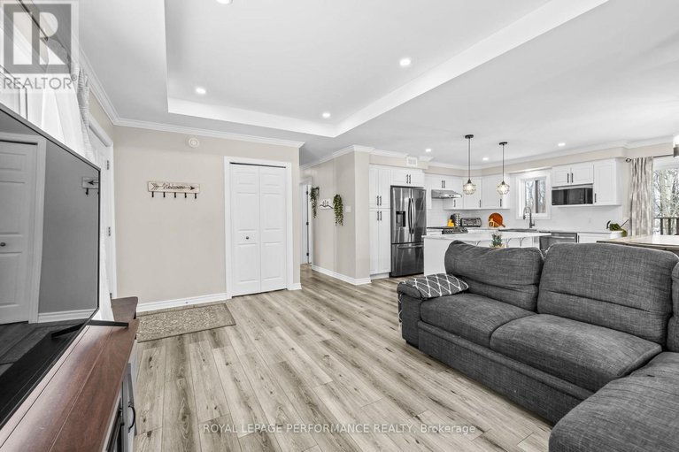 29228643/57-main-street/finch/north-stormont/ontario/K0C1K0_15