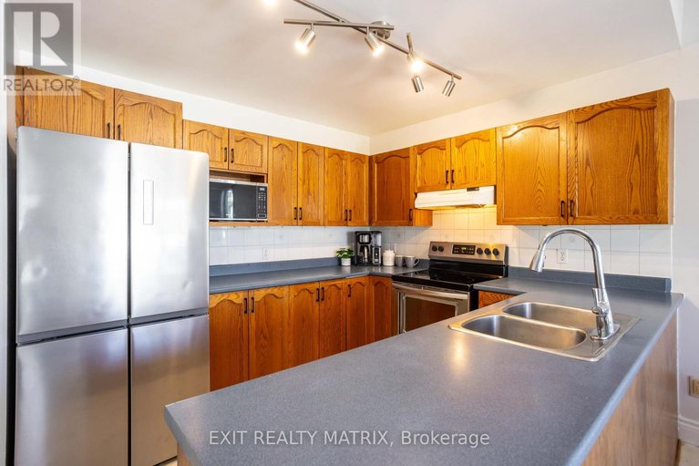 29648463/1458-shawinigan-street/fallingbrookridgemount/ottawa/ontario/K4A2N2_15