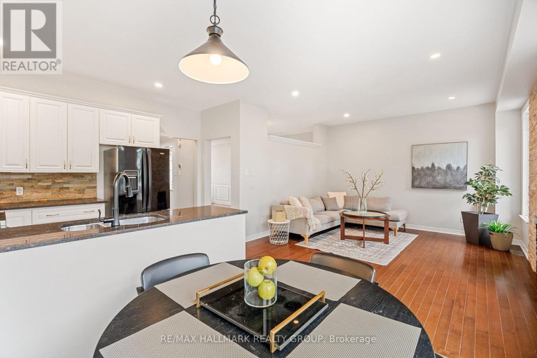 28760262/41-smoketree-crescent-e/stittsville-north/ottawa/ontario/K2S2B8_11