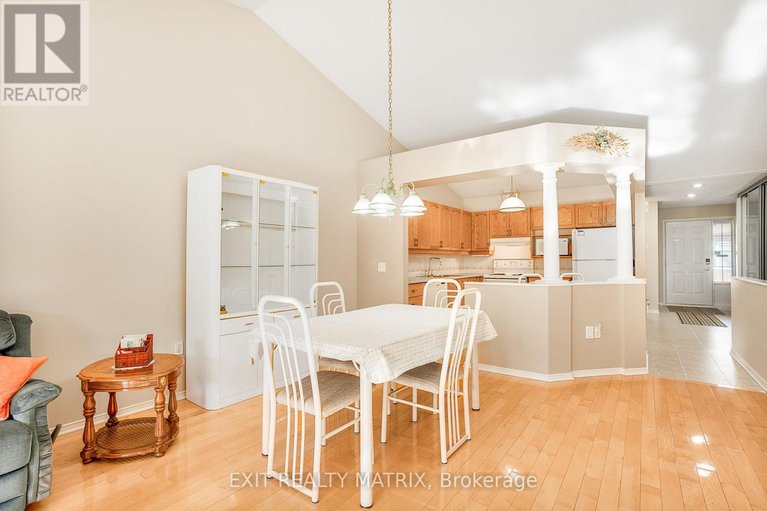 28129877/1241-foxborough-private/beaconwood/ottawa/ontario/K1J1E2_13