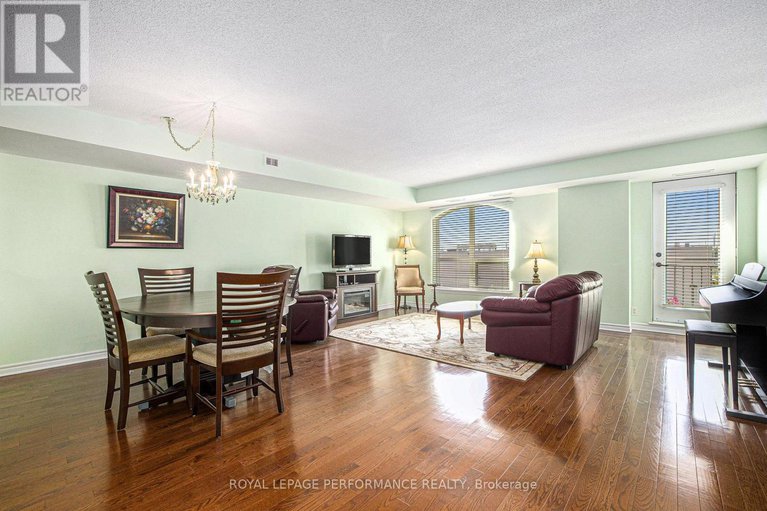 29080345/303-120-grant-carman-drive/borden-farmstewart-farmcarleton-heightsparkwood-hills/ottawa/ontario/K2E1C8_2