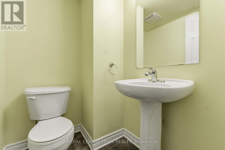 29566270/a-405-chapman-mills-drive/strandherd/ottawa/ontario/K2J0M7_13