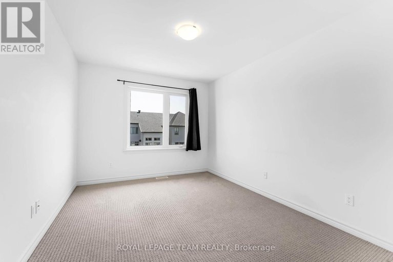 28517171/393-cornice-st-street/mer-bleuebradley-estatesanderson-park/ottawa/ontario/K1W0P6_15