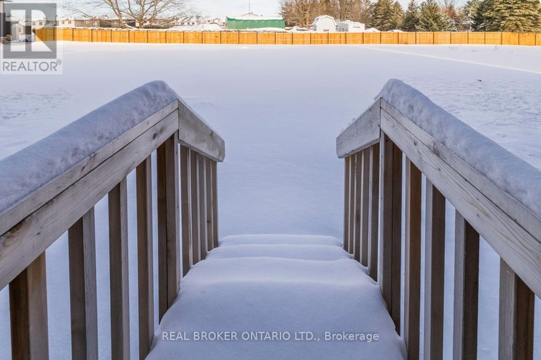 29518689/213-bristol-crescent/kemptville/north-grenville/ontario/K0G1J0_44