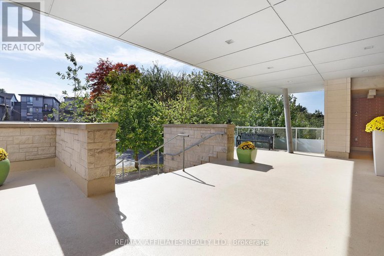 28977226/407-575-byron-avenue/mckellarhighland/ottawa/ontario/K2A1R7_7