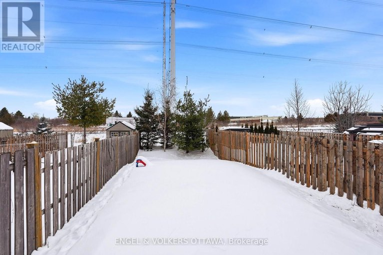 29395245/476-barrick-hill-road/emerald-meadowstrailwest/ottawa/ontario/K2M0H8_21