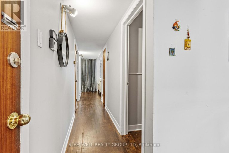 28279892/844-norton-avenue/queensway-terrace-north/ottawa/ontario/K2B5P6_18