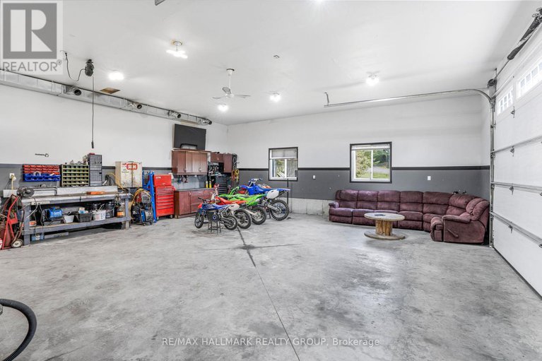 28552097/1211-lacroix-road/clarencerockland-twp/clarence-rockland/ontario/K0A2A0_31