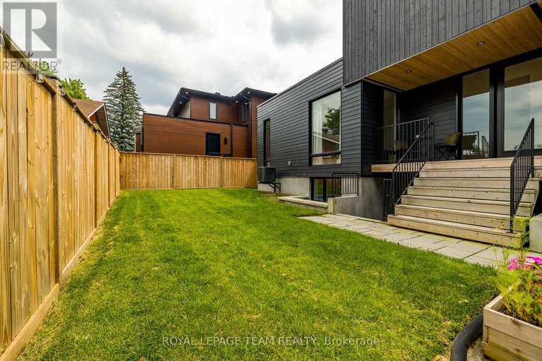 28678296/1995-lenester-avenue/mckellar-heightsglabar-park/ottawa/ontario/K2A1K4_45