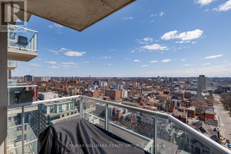 28515144/2301-195-besserer-street/sandy-hill/ottawa/ontario/K1N0B6_28