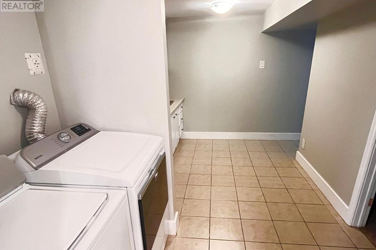 28613044/2931-southmore-drive-e/riverside-park-south/ottawa/ontario/K1V6Z6_20