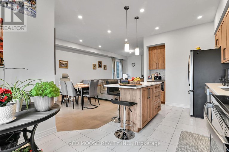 28578839/877-couloir-road/mer-bleuebradley-estatesanderson-park/ottawa/ontario/K1W0P5_19