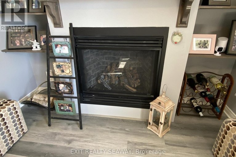 29385962/16825-county-rd-15-road/moose-creek/north-stormont/ontario/K0C1W0_8