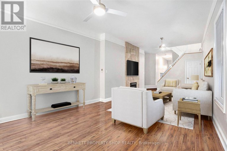 28244895/121-york-street/lower-townbyward-market/ottawa/ontario/K1N5T4_8