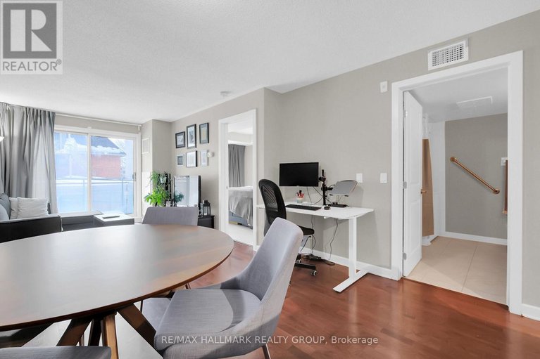 28506551/209-138-somerset-street-w/ottawa-centregolden-triangle/ottawa/ontario/K2P0A3_24
