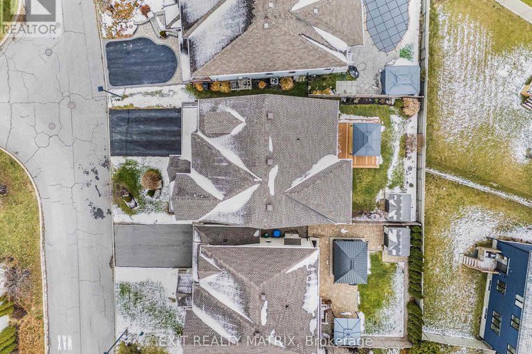 29122588/414-fairlakes-way/avalon-east/ottawa/ontario/K4A0L1_45