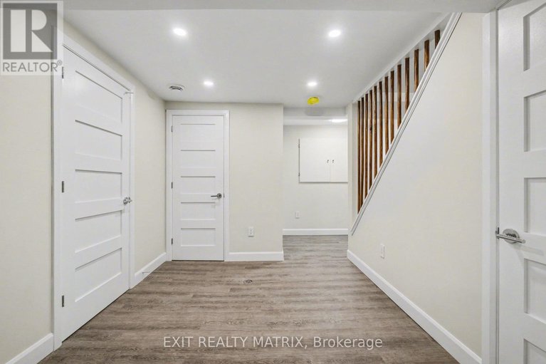 29672750/b-1468-heatherington-road/heron-gateindustrial-park/ottawa/ontario/K1V6S1_25