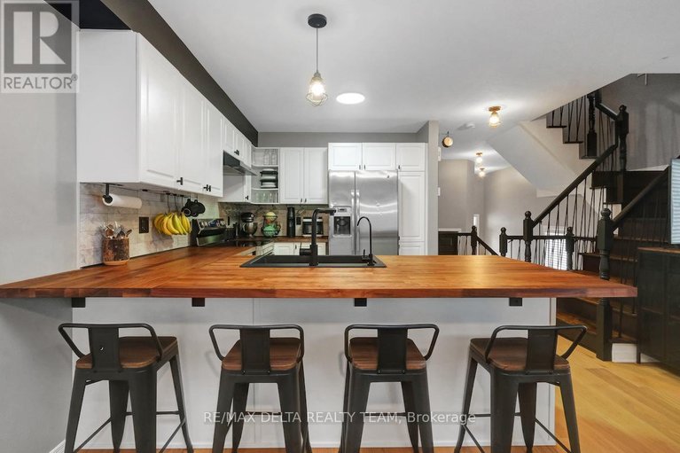 28887238/244-parkrose-private/chatelaine-village/ottawa/ontario/K4A0N8_14