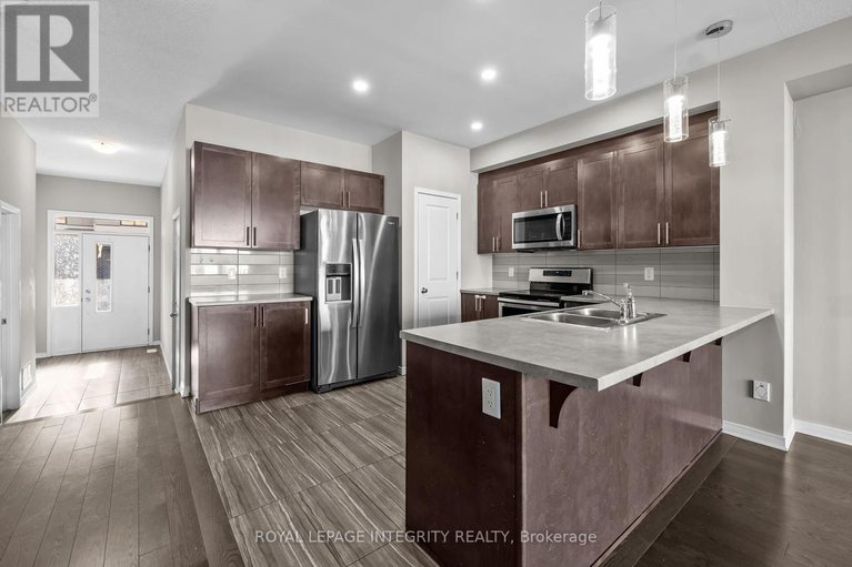 28962538/14-hackney-private/emerald-meadowstrailwest/ottawa/ontario/K2V0K8_6