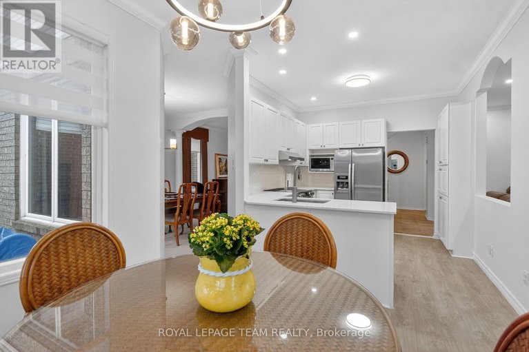 29471661/3113-apple-hill-drive-s/upper-hunt-club/ottawa/ontario/K1T3Z2_19