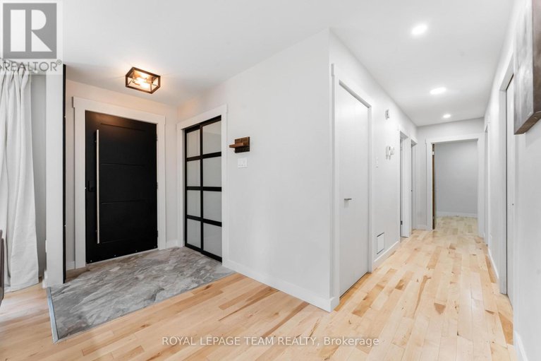 29148358/15-leacock-drive/beaverbrook/ottawa/ontario/K2K1R6_4