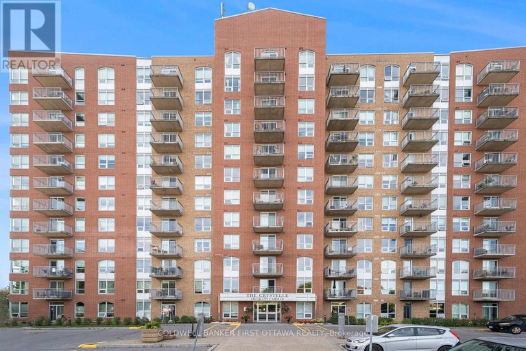 28960475/403-120-grant-carman-drive/borden-farmstewart-farmcarleton-heightsparkwood-hills/ottawa/ontario/K2E1C8_1