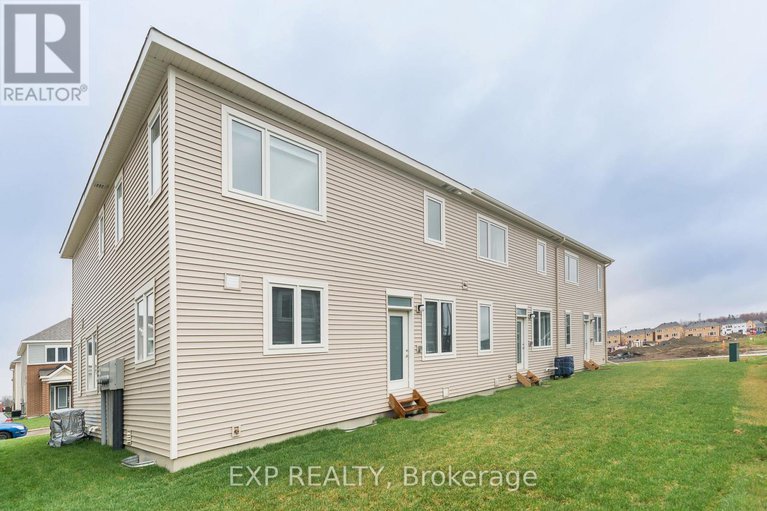 29312742/516-loury-row/orleans-village/ottawa/ontario/K1W0M7_26