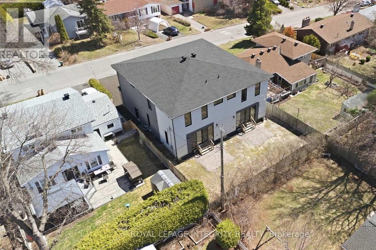 29663854/984-watson-street/fairfield-heights/ottawa/ontario/K2B6C2_50