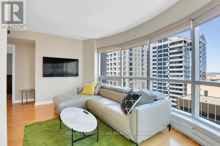 28257141/1704-234-rideau-street/sandy-hill/ottawa/ontario/K1N0A9_8