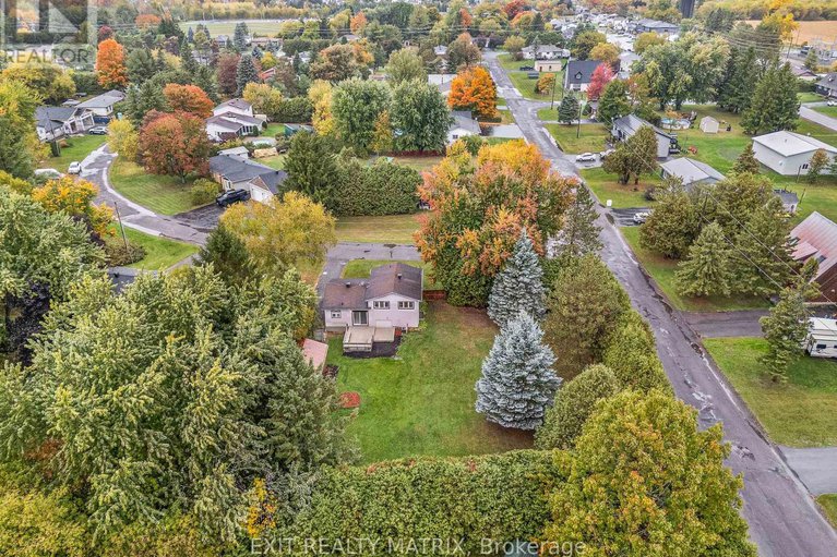 29052698/29-louise-crescent/embrun/russell/ontario/K0A1W0_35