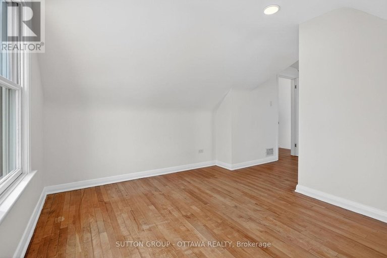 29515189/499-neighbourhood-way/riverview-park/ottawa/ontario/K1G0J3_28