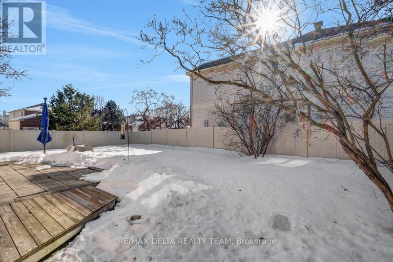 29436632/798-lalande-terrace/fallingbrookridgemount/ottawa/ontario/K4A2M4_40