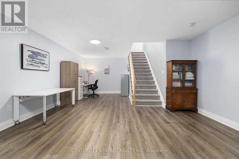 28811434/1281-georges-vanier-drive-n/cumberland-ridge/ottawa/ontario/K4C1R6_30