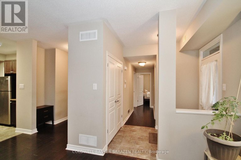 28738760/6-3785-canyon-walk-drive/riverside-southgloucester-glen/ottawa/ontario/K1V2M4_27