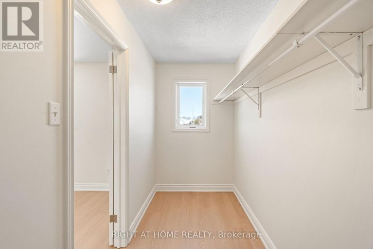 29378153/254-maude-street/almonte/mississippi-mills/ontario/K0A1A0_23